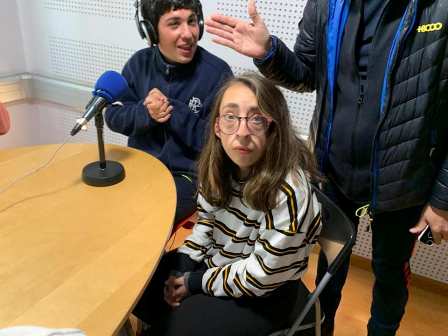 VISITA A LA RADIO DE BURJASSOT VISITA A LA RADIO DE BURJASSOT